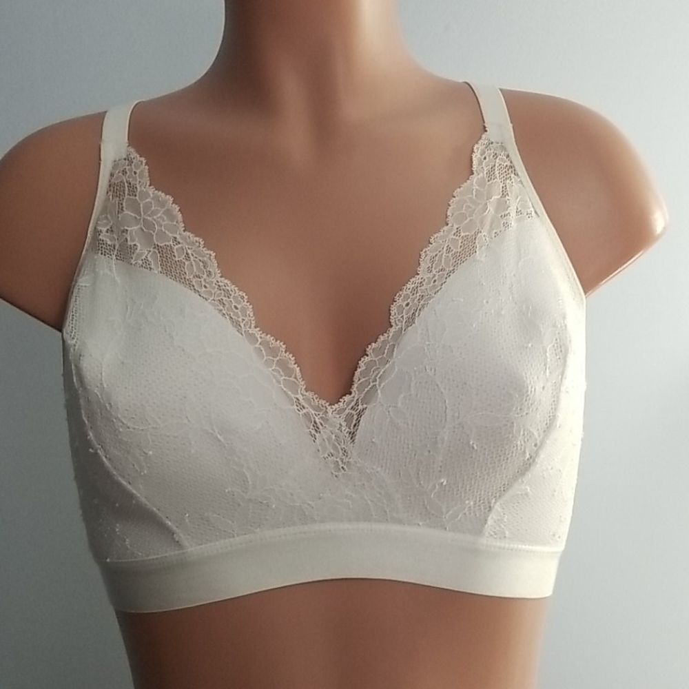 🦄CHANTELLE  CRISPY  WHITE LACE BRA🦄